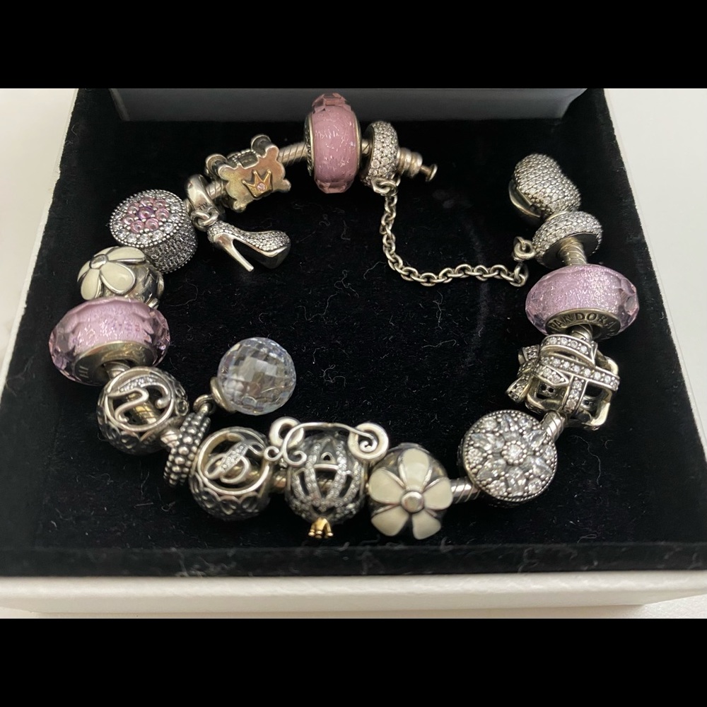 Pandora bracelet: Princess 👸 charms